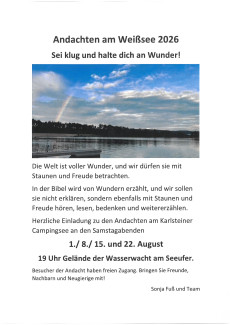 Plakat mit den Terminen der Andachten und Foto von einem See mit Regenbogen